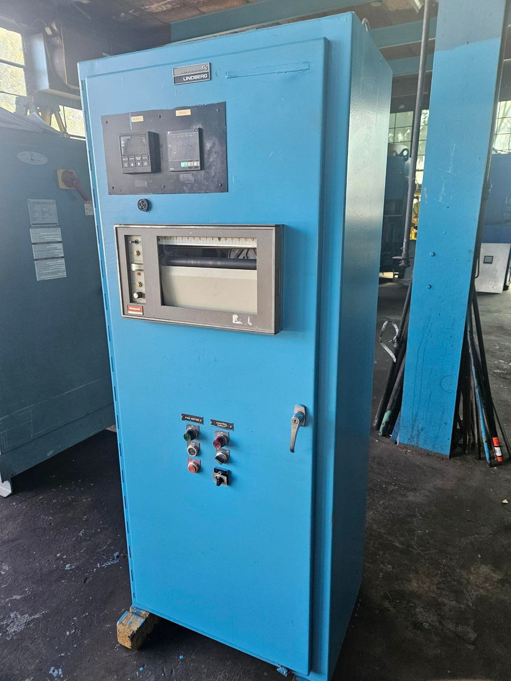 Box Tempering Furnace, 36" x 48" x 36", 1400F