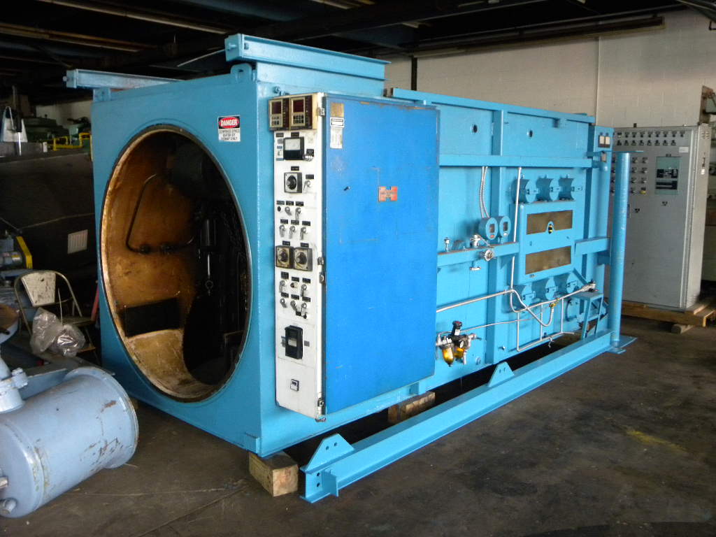 In-Out Style Vacuum Oil Quench Furnace
