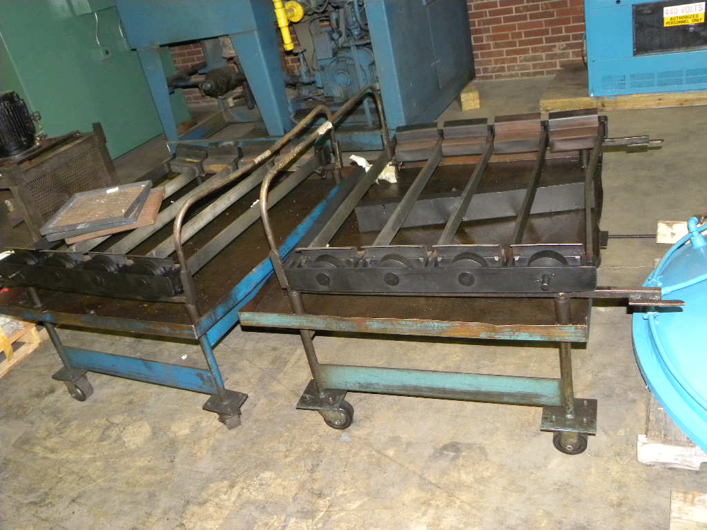 In-Out Style Vacuum Oil Quench Furnace
