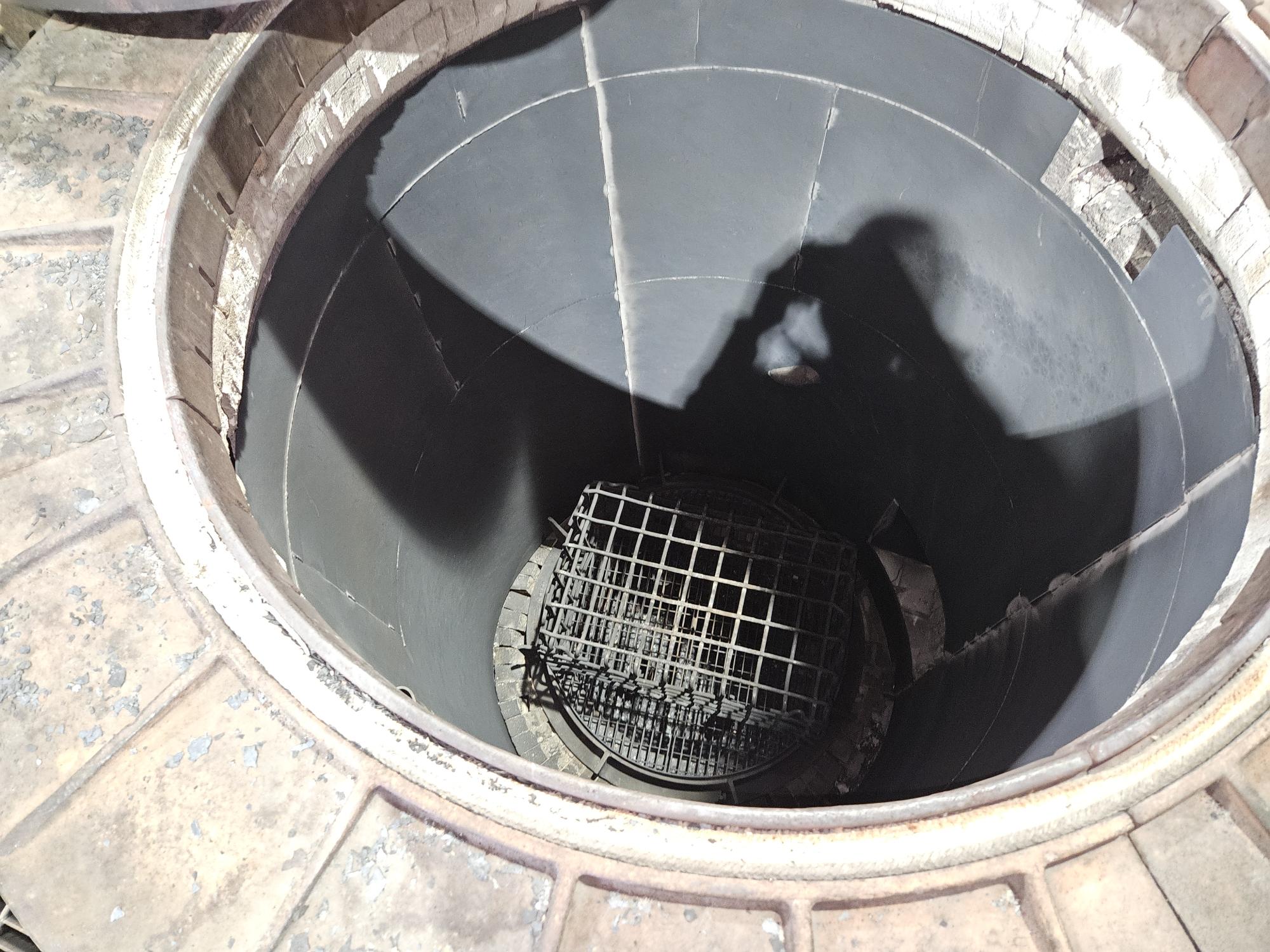 Gas 1400F Pit Temper 48" Dia x 72"
