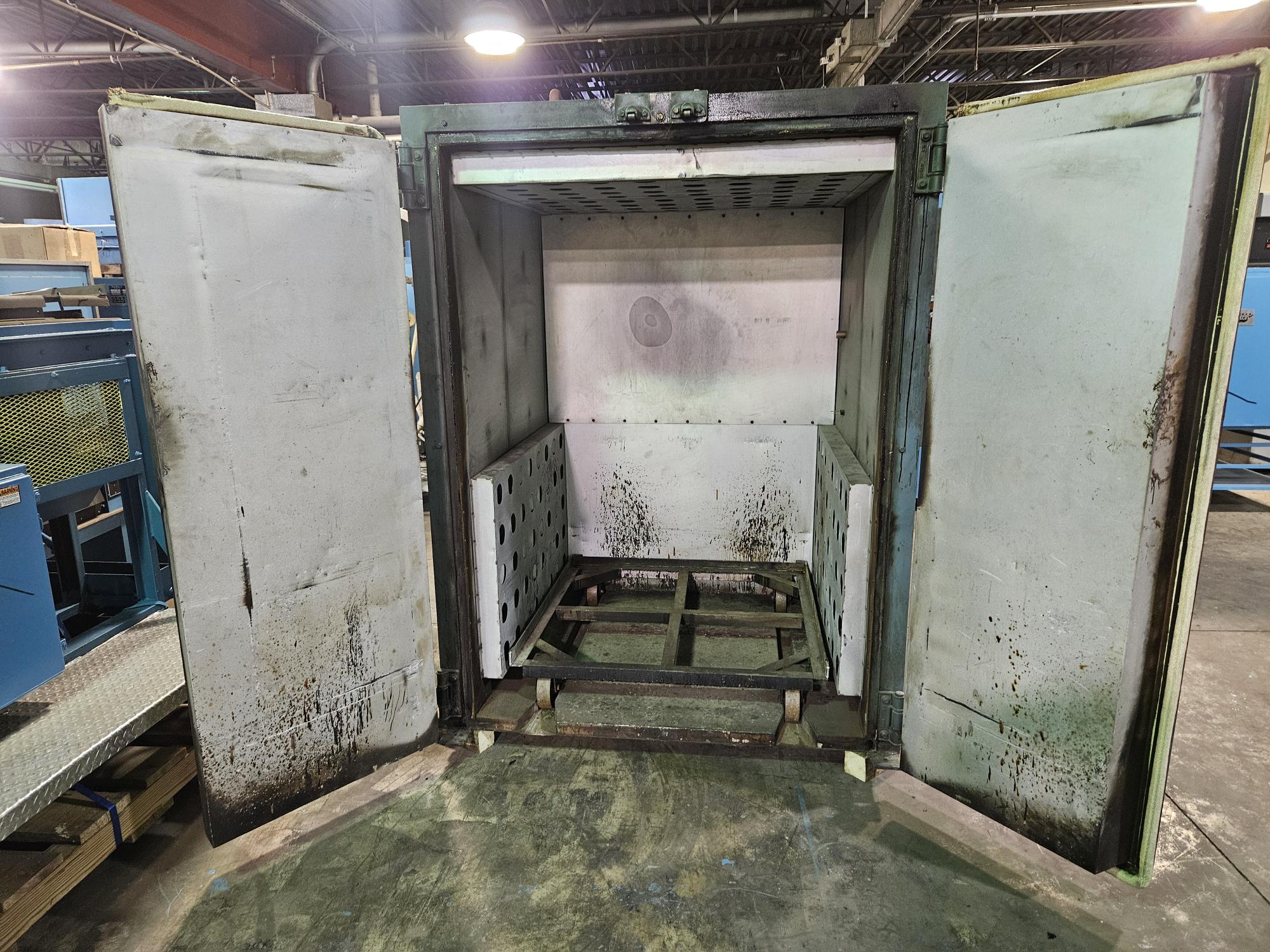 500F Gas Walk-In Oven 48" x 48" x 72"