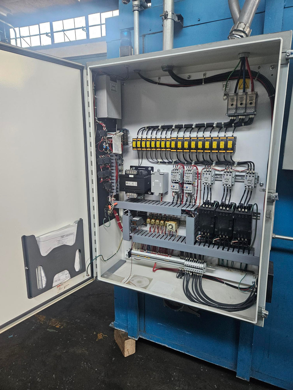 Walk-In Oven 84" x 60" x 66"