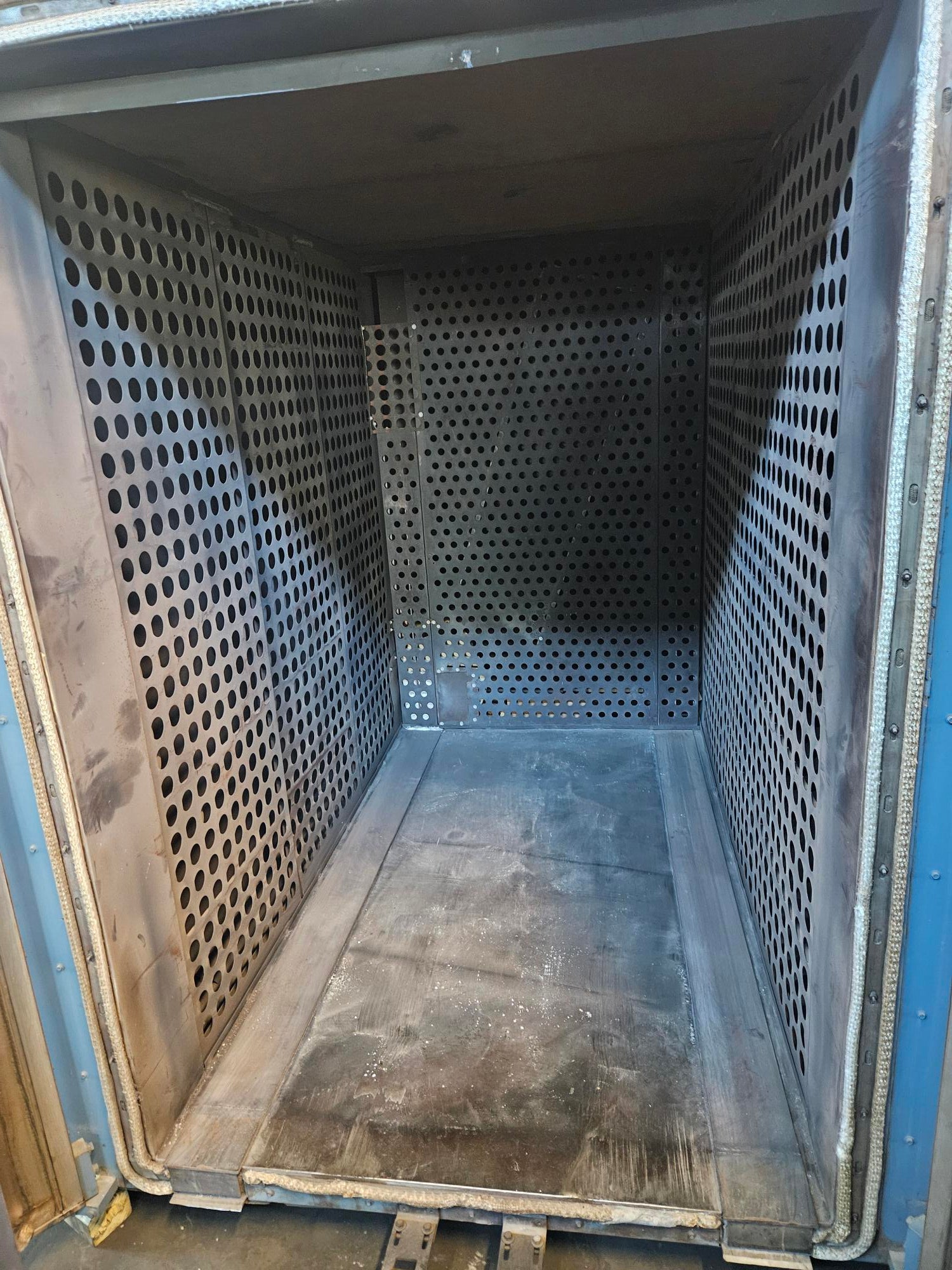 Gas 1200F Walk-In Oven 48" x 72" x 72"