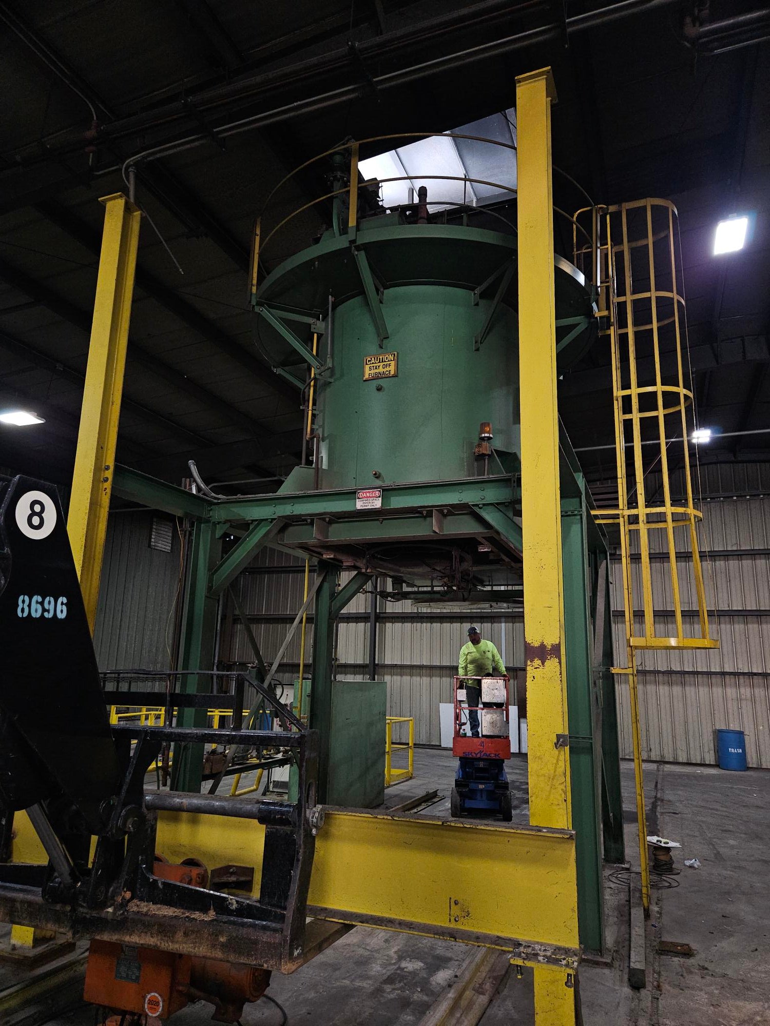 Gas 1200F Aluminum Drop Bottom Furnace