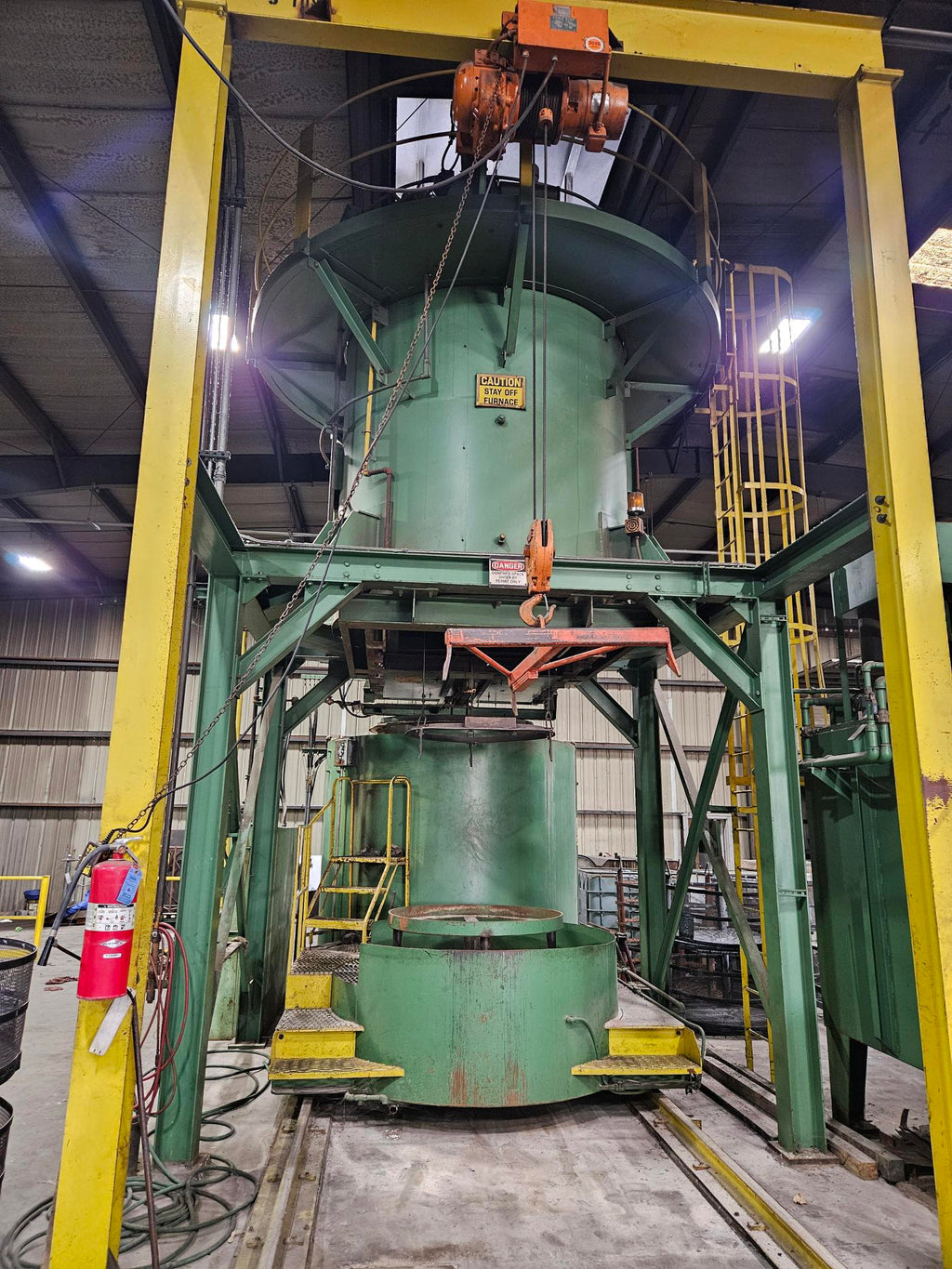 Gas 1200F Aluminum Drop Bottom Furnace