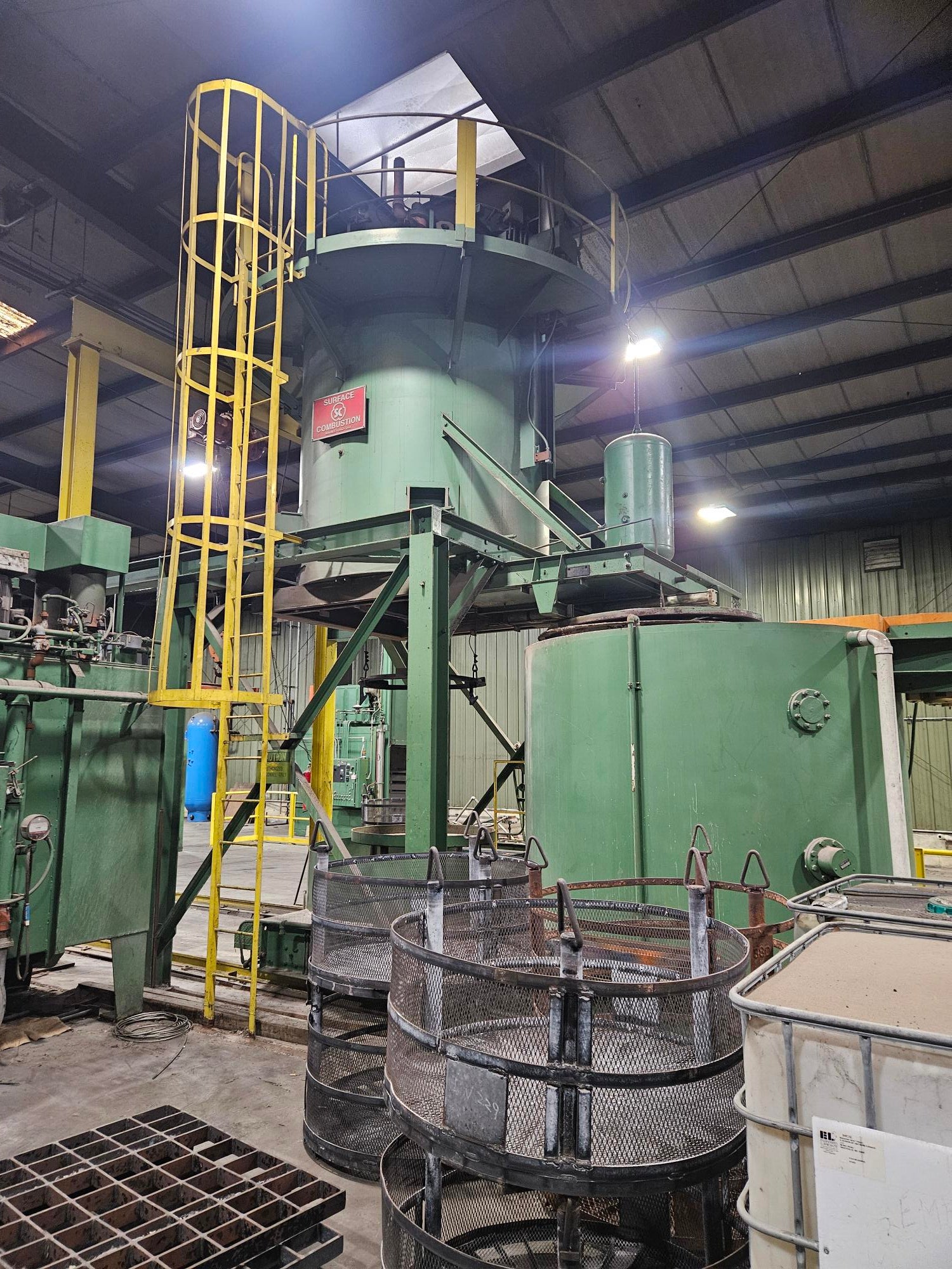 Gas 1200F Aluminum Drop Bottom Furnace