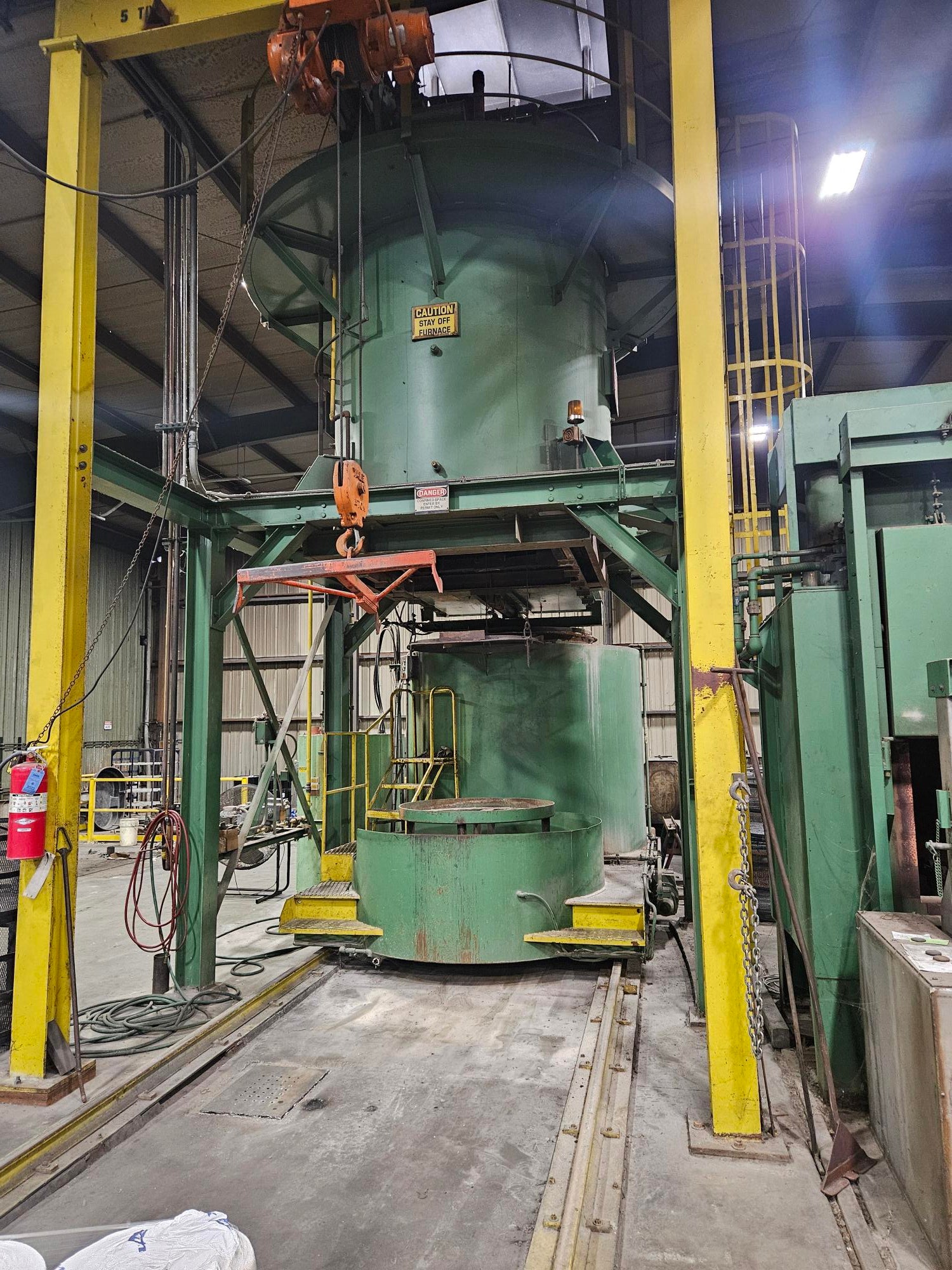 Gas 1200F Aluminum Drop Bottom Furnace