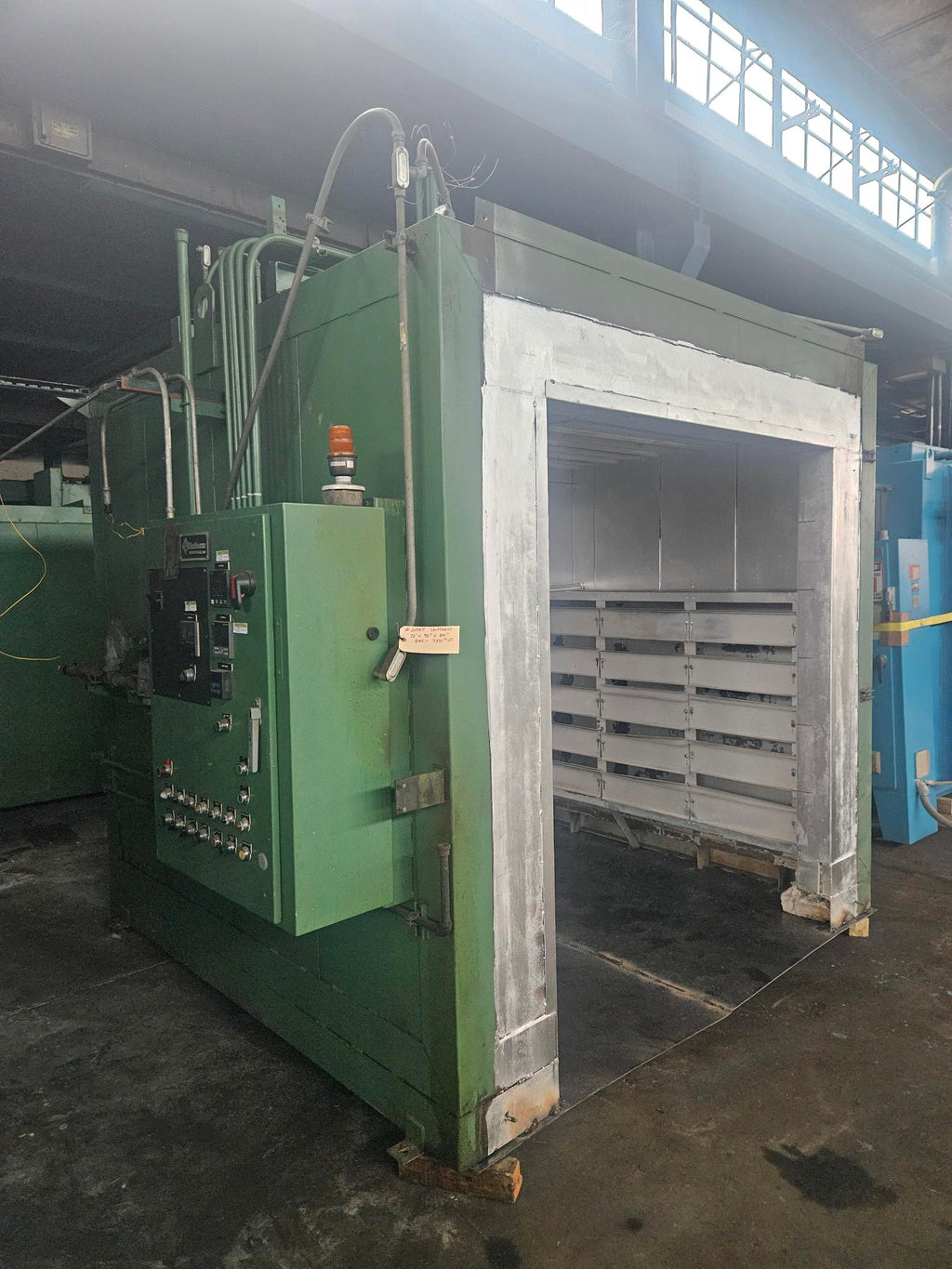 Gas 750F Walk-In Oven 72" x 90" x 84"
