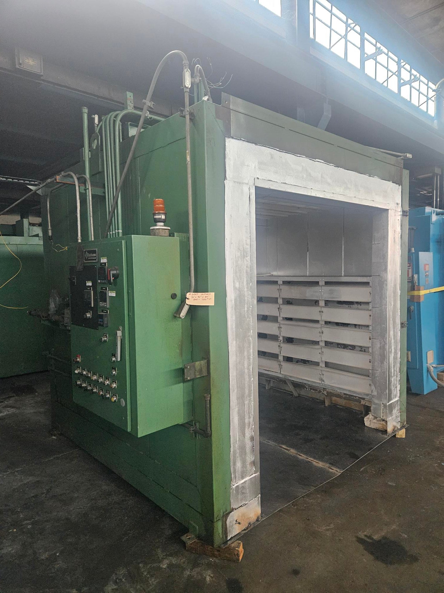 Gas 750F Walk-In Oven 72" x 90" x 84"