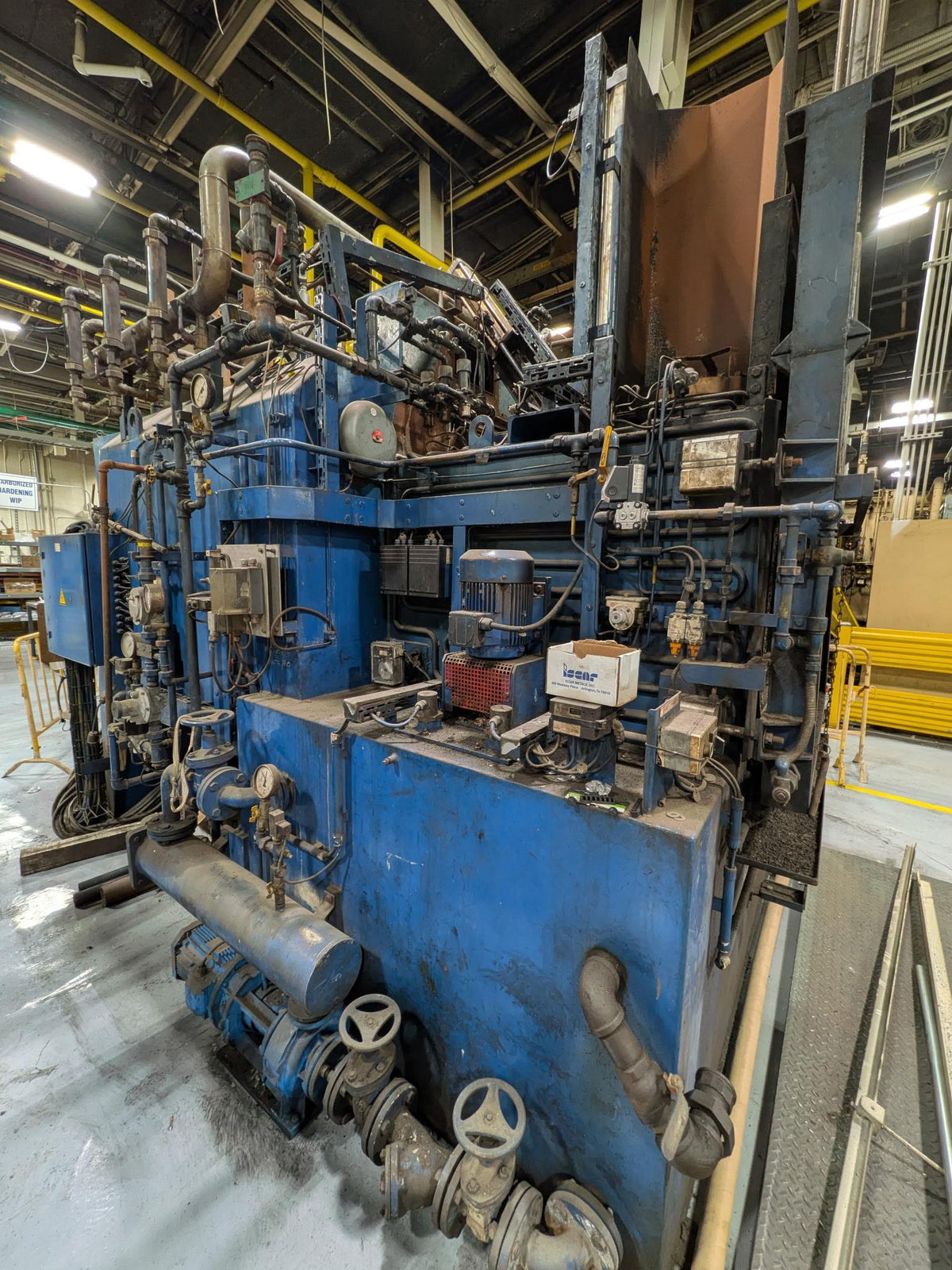 Gas IQ Furnace 24" x 36" x 18"