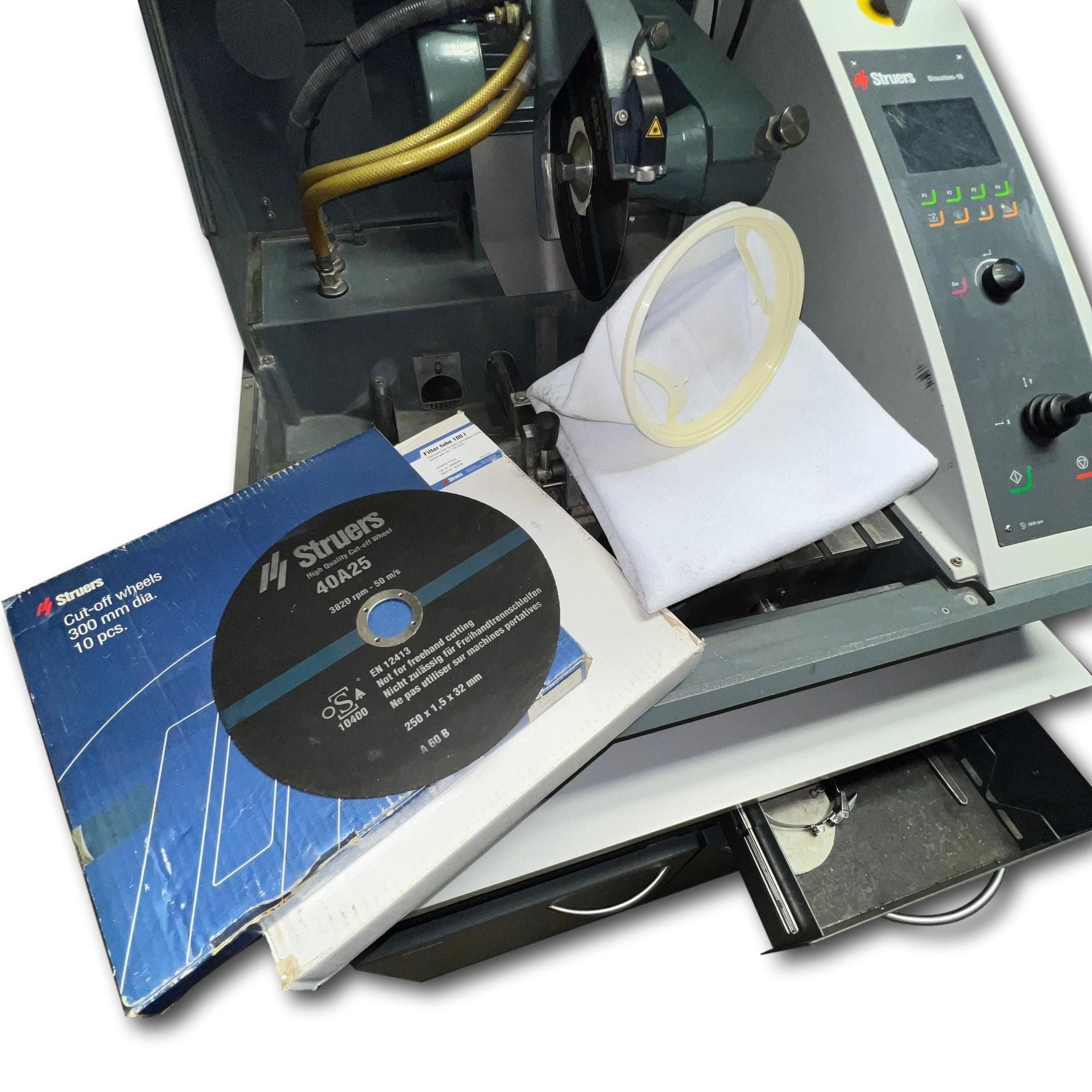 Struers Discotom-10 Automatic Saw