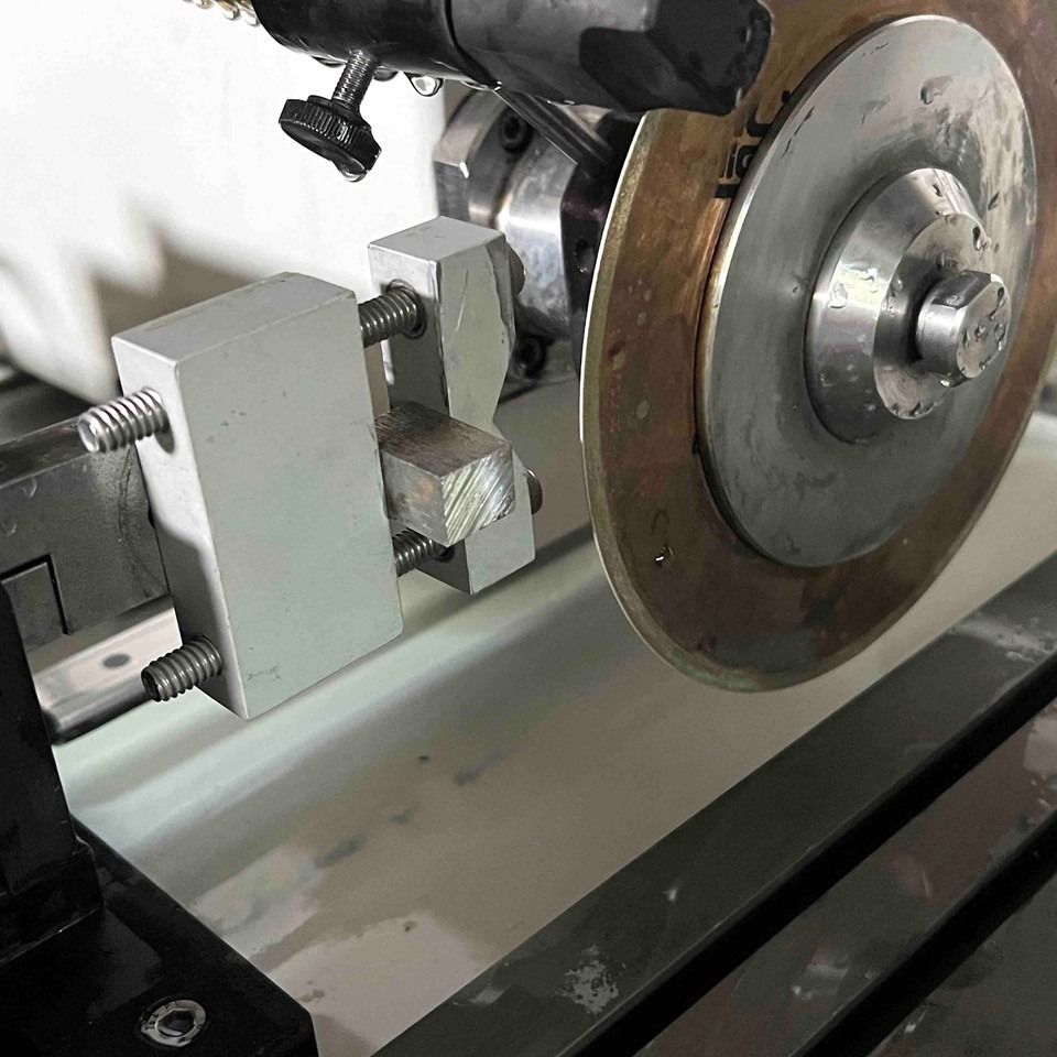 Buehler Isomet-5000 Automatic Precision Saw – #269